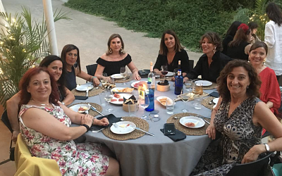 Mª Eugenia Gómez de la Flor asiste a la cena de verano de asociadas de EVAP